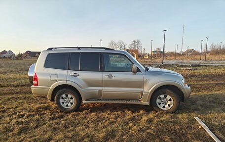 Mitsubishi Pajero III рестайлинг, 2005 год, 995 000 рублей, 19 фотография