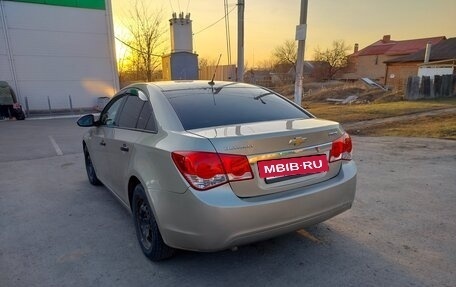 Chevrolet Cruze II, 2011 год, 800 000 рублей, 4 фотография