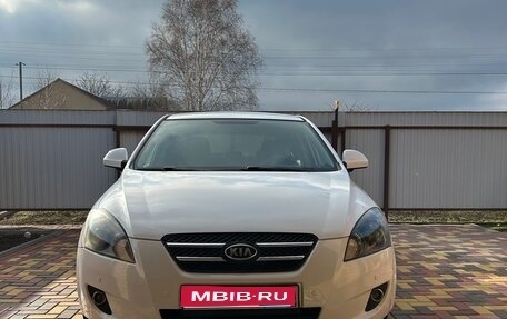 KIA cee'd I рестайлинг, 2008 год, 760 000 рублей, 1 фотография