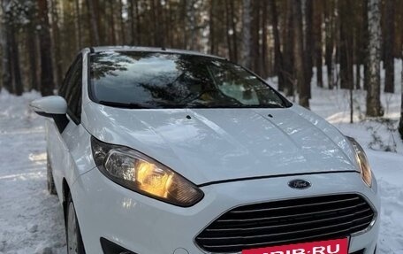 Ford Fiesta, 2015 год, 730 000 рублей, 2 фотография