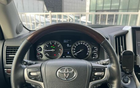 Toyota Land Cruiser 200, 2016 год, 5 900 000 рублей, 7 фотография