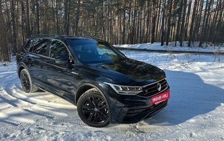 Volkswagen Tiguan II, 2022 год, 3 250 000 рублей, 2 фотография