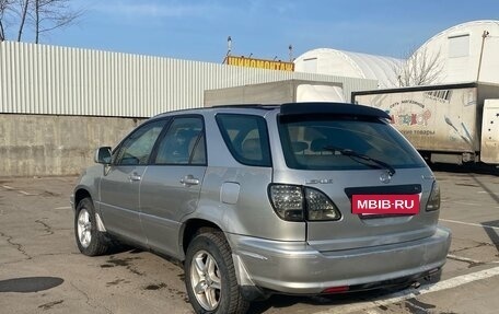 Lexus RX IV рестайлинг, 1999 год, 630 000 рублей, 2 фотография