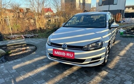 Volkswagen Golf VII, 2015 год, 1 850 000 рублей, 10 фотография