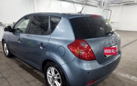 KIA cee'd I рестайлинг, 2008 год, 835 000 рублей, 2 фотография