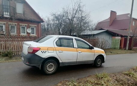 Renault Logan II, 2015 год, 340 000 рублей, 3 фотография