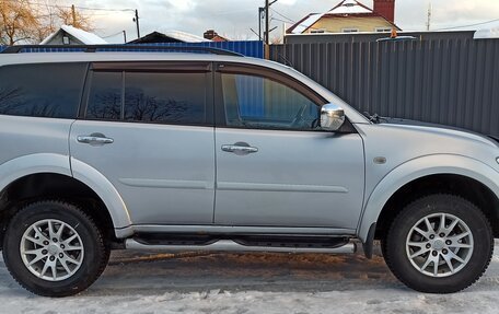 Mitsubishi Pajero Sport II рестайлинг, 2013 год, 1 800 000 рублей, 30 фотография