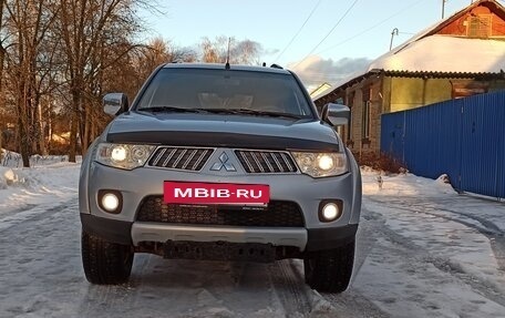 Mitsubishi Pajero Sport II рестайлинг, 2013 год, 1 800 000 рублей, 26 фотография