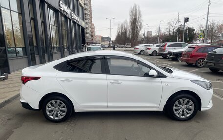 Hyundai Solaris II рестайлинг, 2021 год, 1 490 000 рублей, 5 фотография