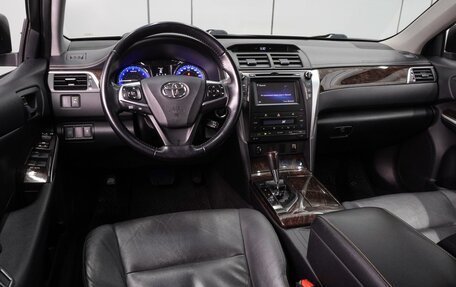 Toyota Camry, 2015 год, 2 099 000 рублей, 6 фотография