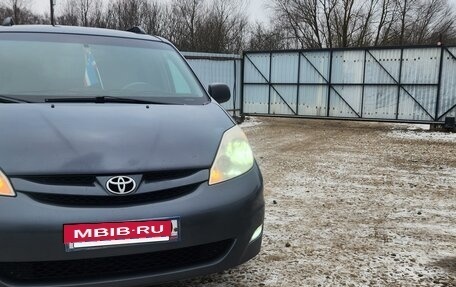 Toyota Sienna II рестайлинг, 2008 год, 1 650 000 рублей, 4 фотография