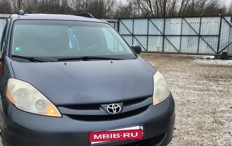 Toyota Sienna II рестайлинг, 2008 год, 1 650 000 рублей, 24 фотография