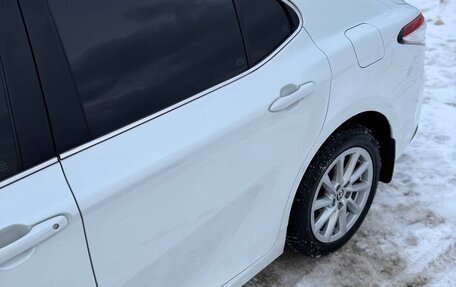 Toyota Camry, 2021 год, 2 800 000 рублей, 6 фотография