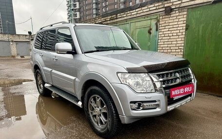 Mitsubishi Pajero IV, 2014 год, 3 050 000 рублей, 3 фотография