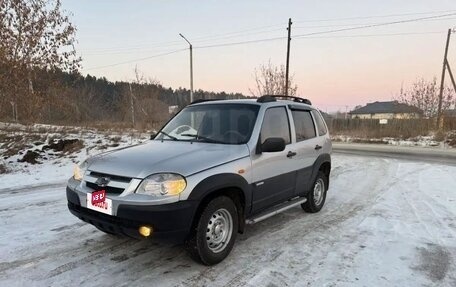 Chevrolet Niva I рестайлинг, 2010 год, 495 000 рублей, 2 фотография