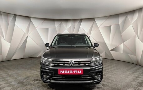 Volkswagen Tiguan II, 2018 год, 3 047 000 рублей, 7 фотография