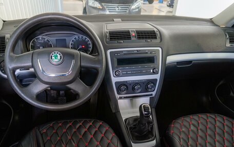 Skoda Octavia, 2011 год, 699 000 рублей, 8 фотография