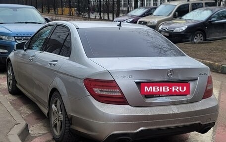 Mercedes-Benz C-Класс, 2010 год, 999 000 рублей, 3 фотография