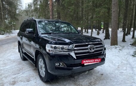 Toyota Land Cruiser 200, 2015 год, 5 999 000 рублей, 34 фотография