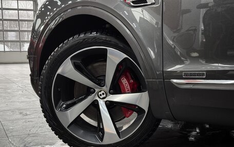 Bentley Bentayga I, 2019 год, 12 000 000 рублей, 3 фотография