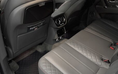 Bentley Bentayga I, 2019 год, 12 000 000 рублей, 8 фотография