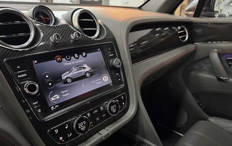 Bentley Bentayga I, 2019 год, 12 000 000 рублей, 12 фотография