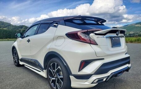 Toyota C-HR I рестайлинг, 2019 год, 1 700 000 рублей, 10 фотография