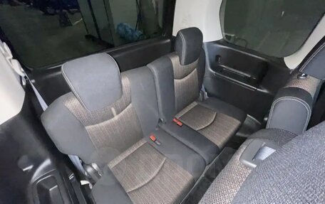 Nissan Serena IV, 2014 год, 1 600 000 рублей, 7 фотография