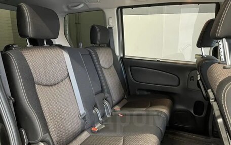 Nissan Serena IV, 2014 год, 1 600 000 рублей, 6 фотография