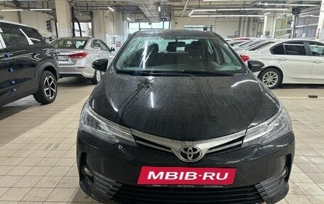 Toyota Corolla, 2018 год, 1 990 000 рублей, 6 фотография