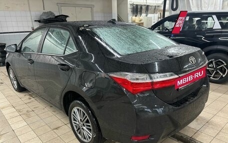 Toyota Corolla, 2018 год, 1 990 000 рублей, 2 фотография