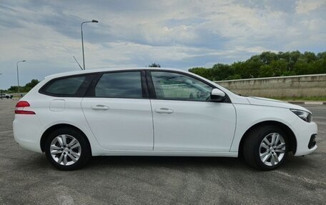 Peugeot 308 II, 2018 год, 1 250 000 рублей, 12 фотография