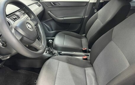 Skoda Rapid I, 2015 год, 880 000 рублей, 9 фотография