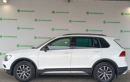 Volkswagen Tiguan II, 2018 год, 2 800 000 рублей, 2 фотография