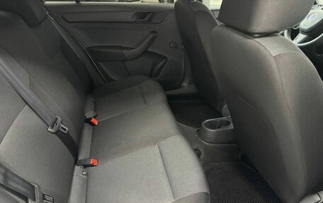 Skoda Rapid I, 2015 год, 880 000 рублей, 17 фотография