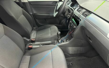 Skoda Rapid I, 2015 год, 880 000 рублей, 10 фотография