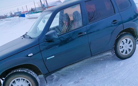 Chevrolet Niva I рестайлинг, 2013 год, 830 000 рублей, 2 фотография
