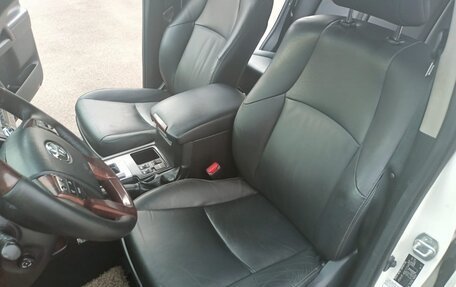 Toyota Land Cruiser Prado 150 рестайлинг 2, 2015 год, 5 250 000 рублей, 4 фотография