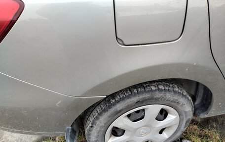 Renault Logan II, 2015 год, 860 000 рублей, 11 фотография