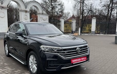 Volkswagen Touareg III, 2019 год, 5 590 000 рублей, 4 фотография