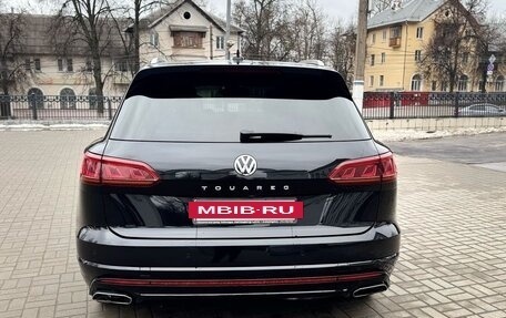 Volkswagen Touareg III, 2019 год, 5 590 000 рублей, 2 фотография