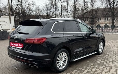 Volkswagen Touareg III, 2019 год, 5 590 000 рублей, 5 фотография