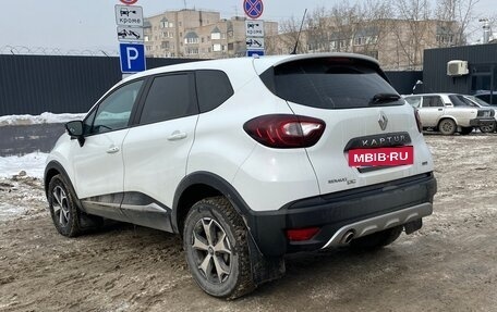 Renault Kaptur I рестайлинг, 2017 год, 1 680 000 рублей, 3 фотография