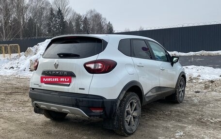 Renault Kaptur I рестайлинг, 2017 год, 1 680 000 рублей, 4 фотография