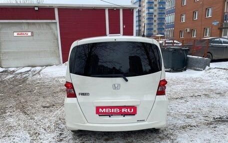 Honda Freed I, 2010 год, 1 100 000 рублей, 6 фотография