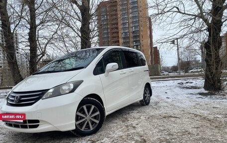 Honda Freed I, 2010 год, 1 100 000 рублей, 2 фотография