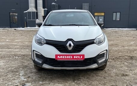 Renault Kaptur I рестайлинг, 2017 год, 1 680 000 рублей, 8 фотография