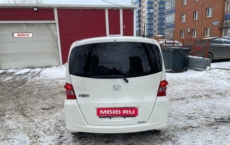 Honda Freed I, 2010 год, 1 100 000 рублей, 4 фотография