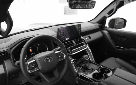 Toyota Land Cruiser, 2024 год, 12 900 000 рублей, 8 фотография