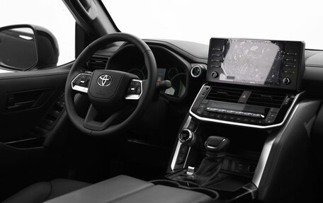 Toyota Land Cruiser, 2024 год, 12 900 000 рублей, 13 фотография